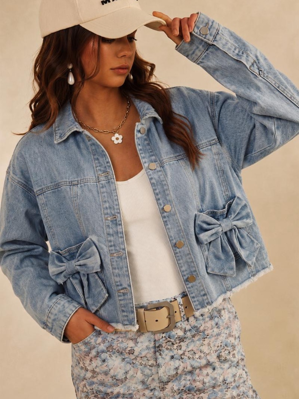 23 LovLov RIBBON POCKET LONGSLEEVE
RAW EDGE FINISH DENIM JACKET.